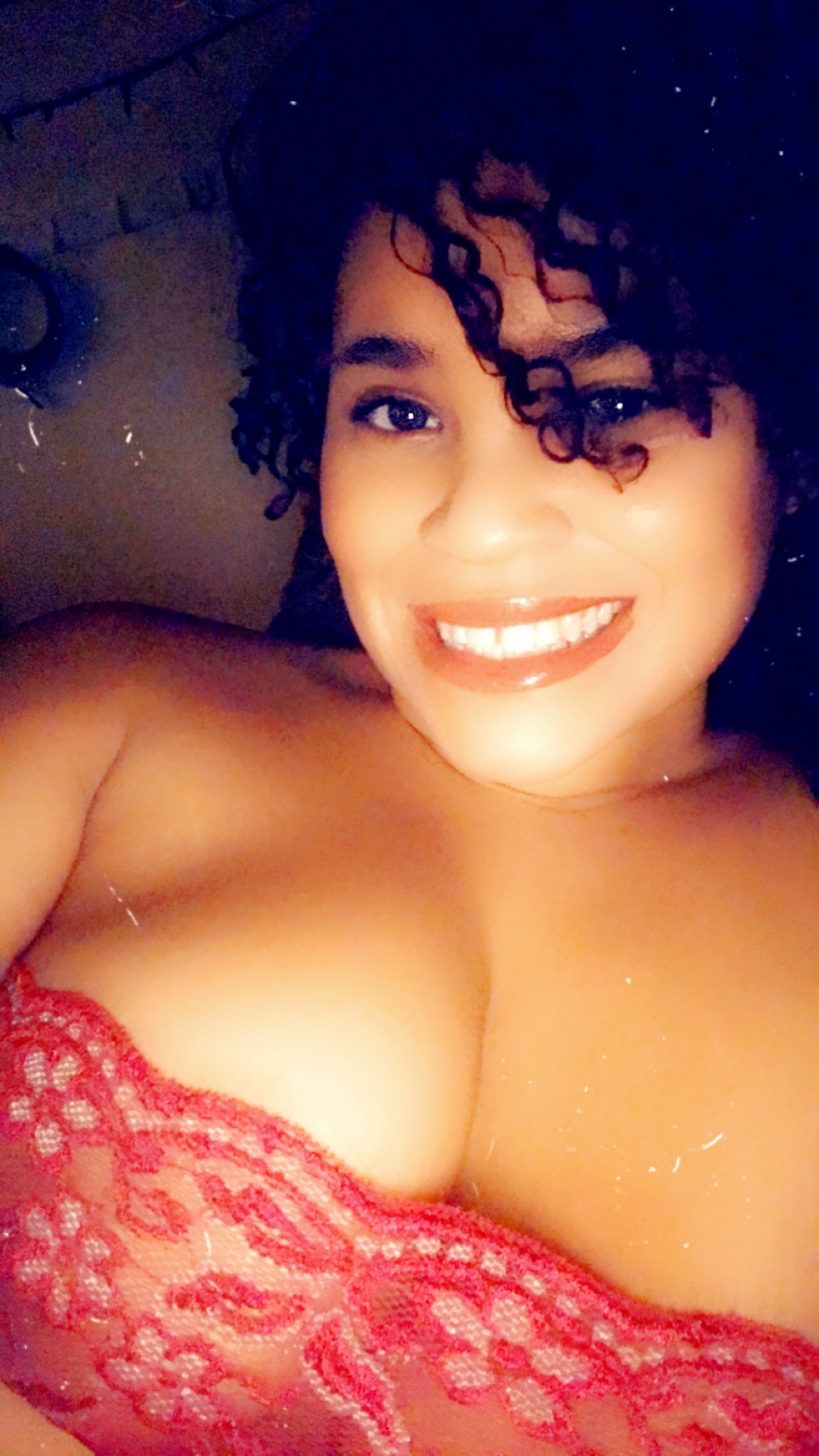 FAT LIL TULIP 🌷 + YOUR HOT LIQUID POLLEN