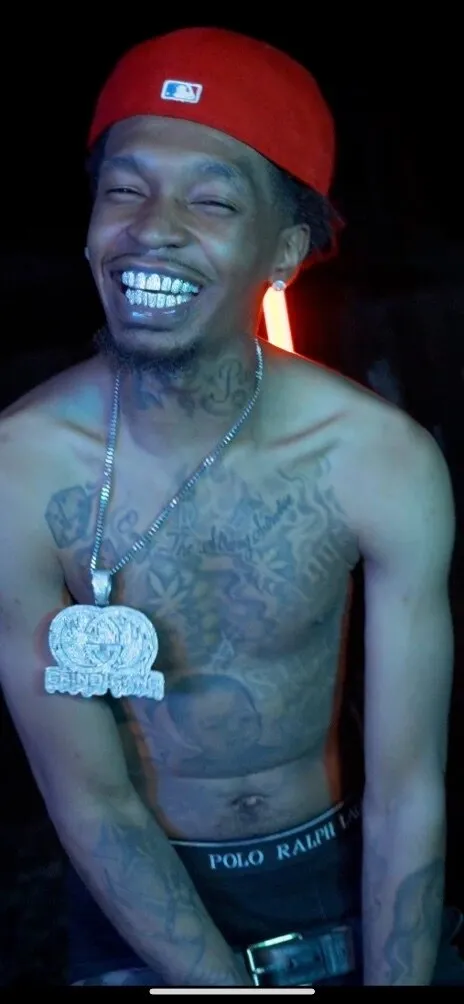 I Gooo By 10 Inches🐐