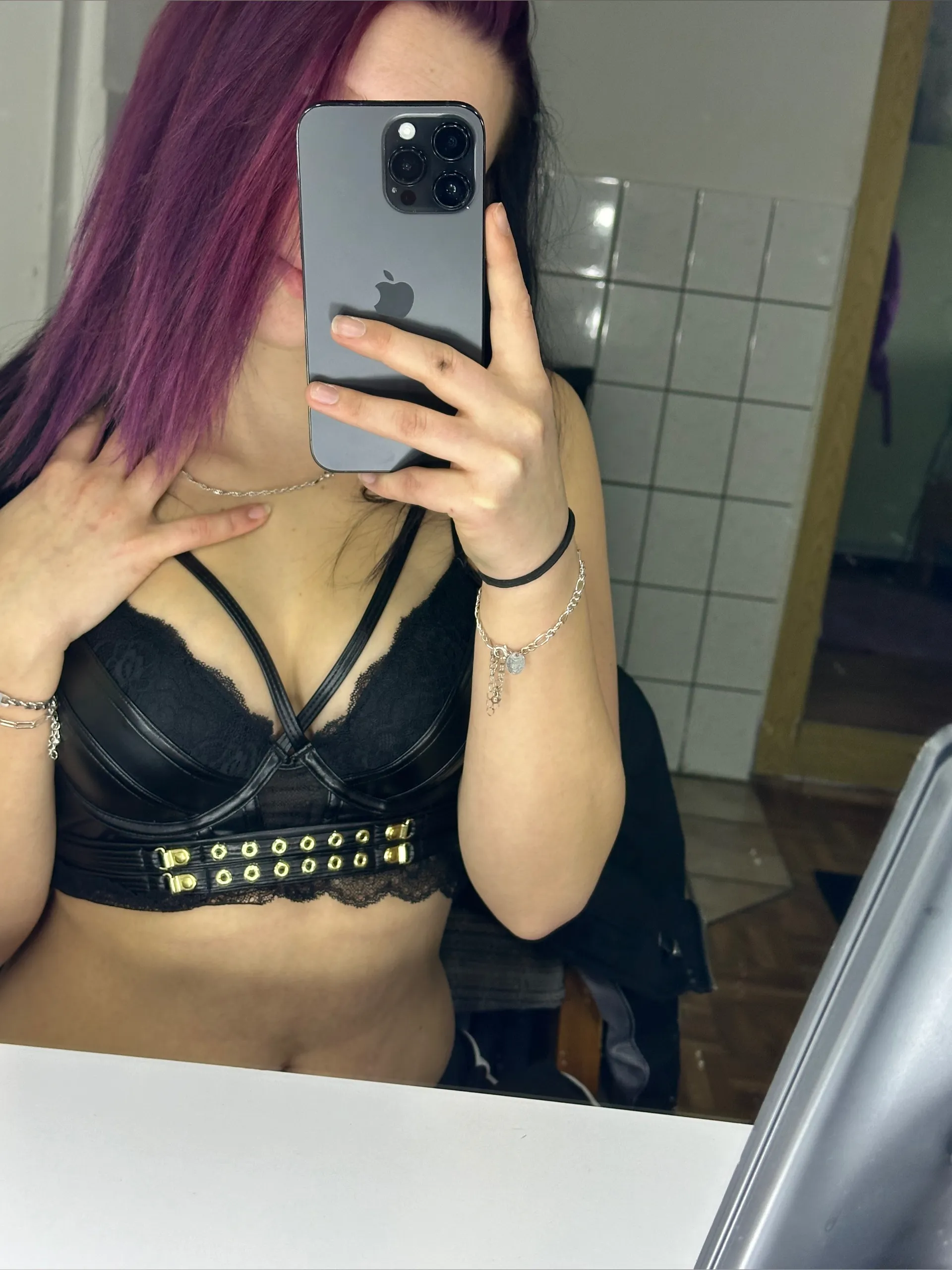 Michi OnlyFans header