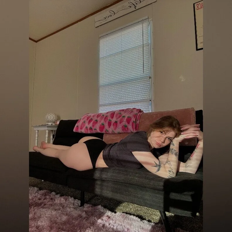 Helly 🥵 OnlyFans header