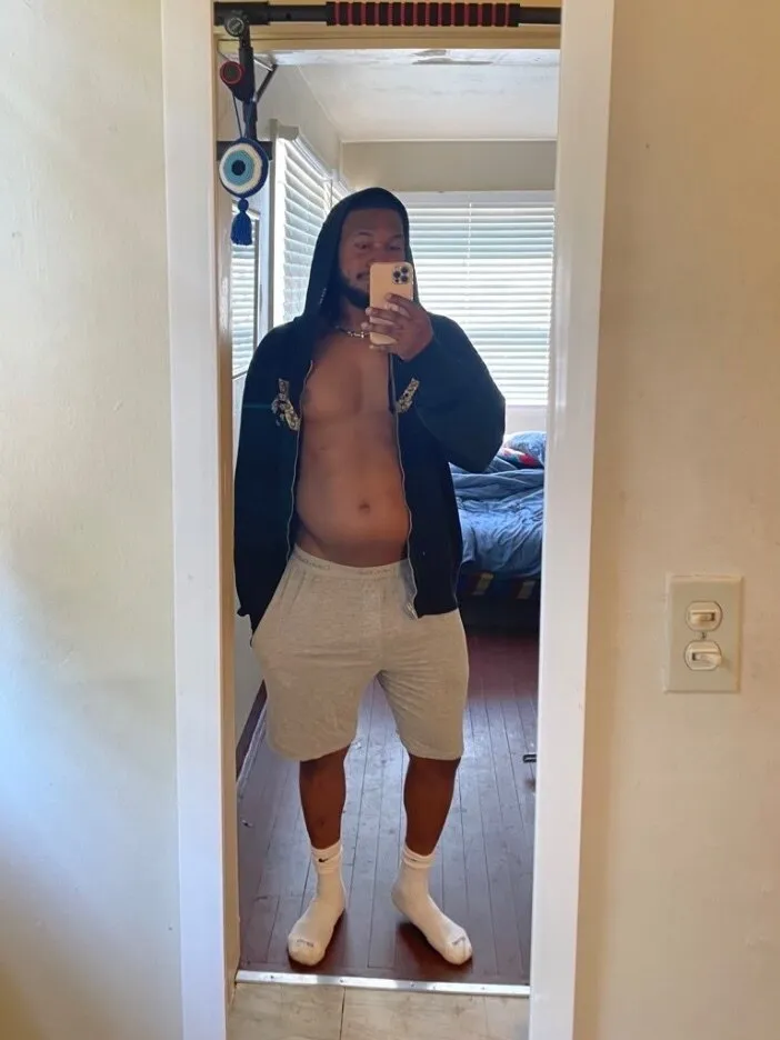 90° OnlyFans header