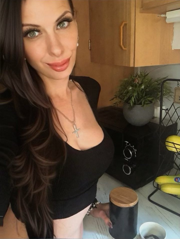 Lady_Ema