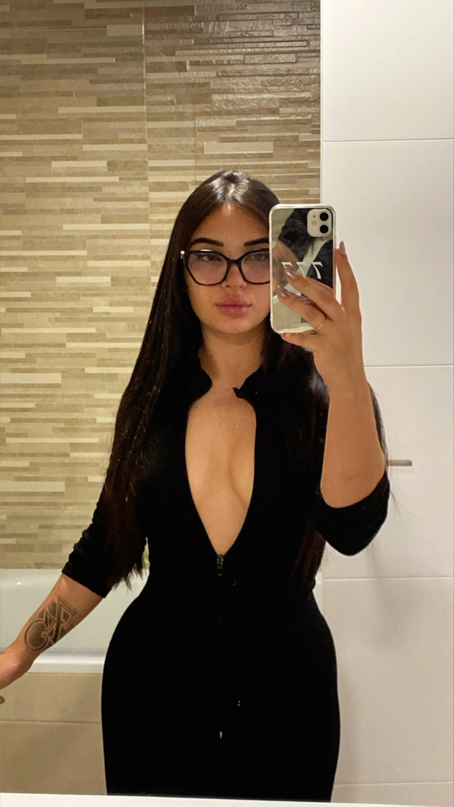 Angy OnlyFans header