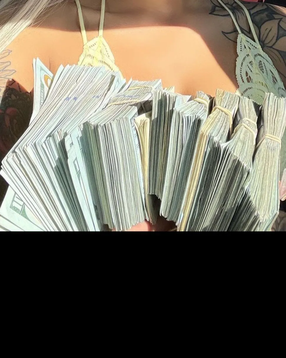 Lexi OnlyFans header
