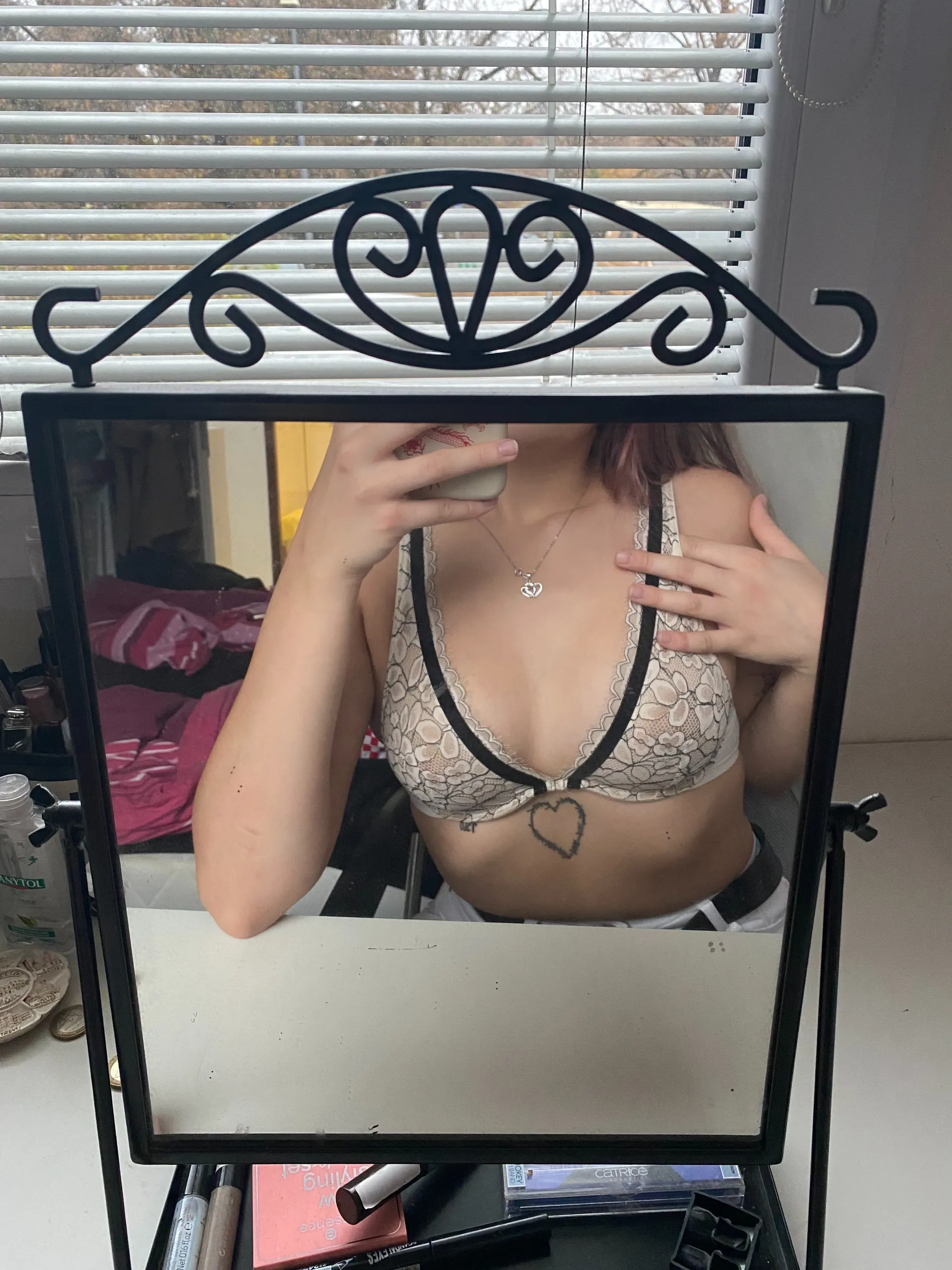 Annie OnlyFans header