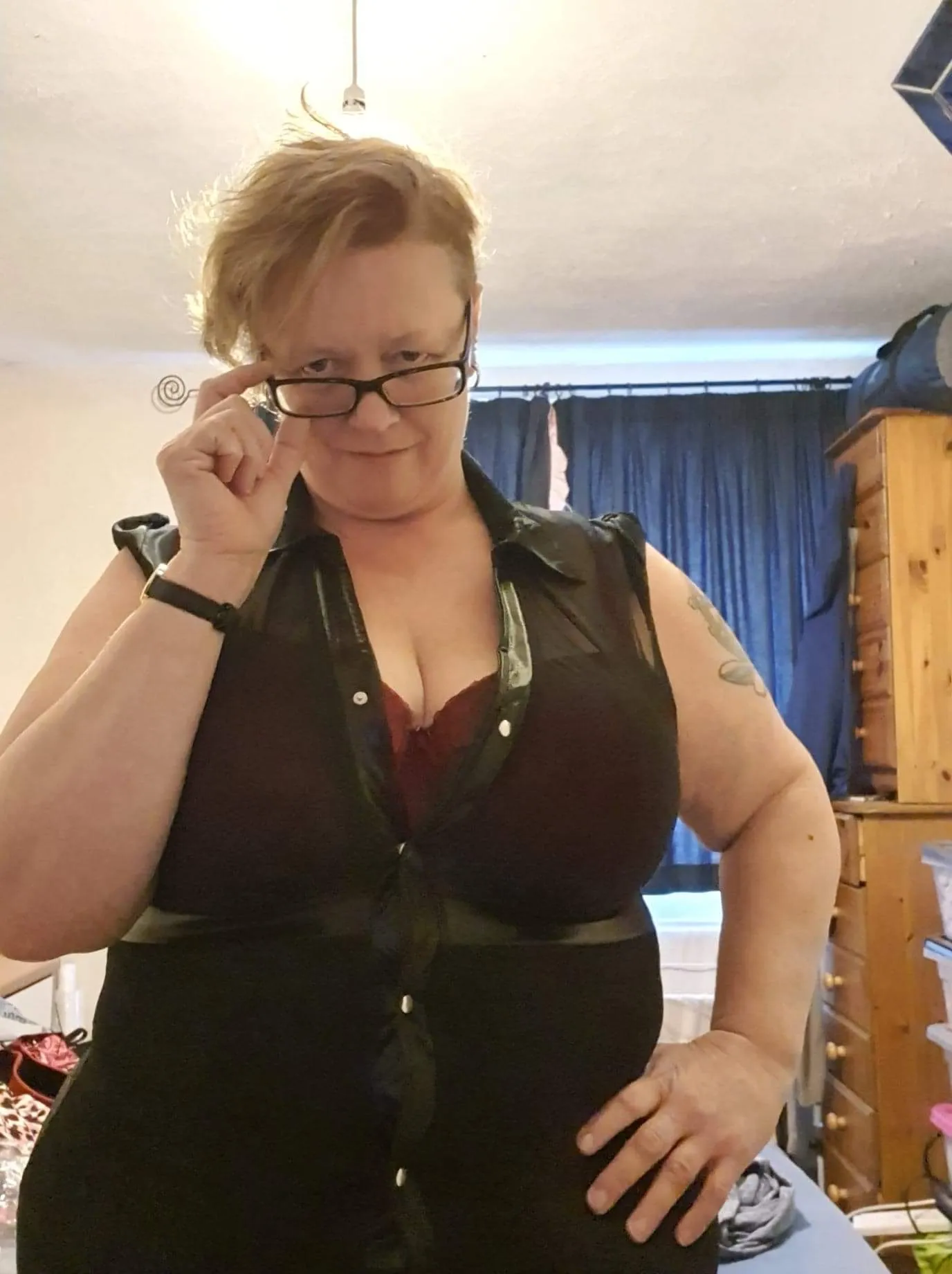 Cougarkaren OnlyFans header