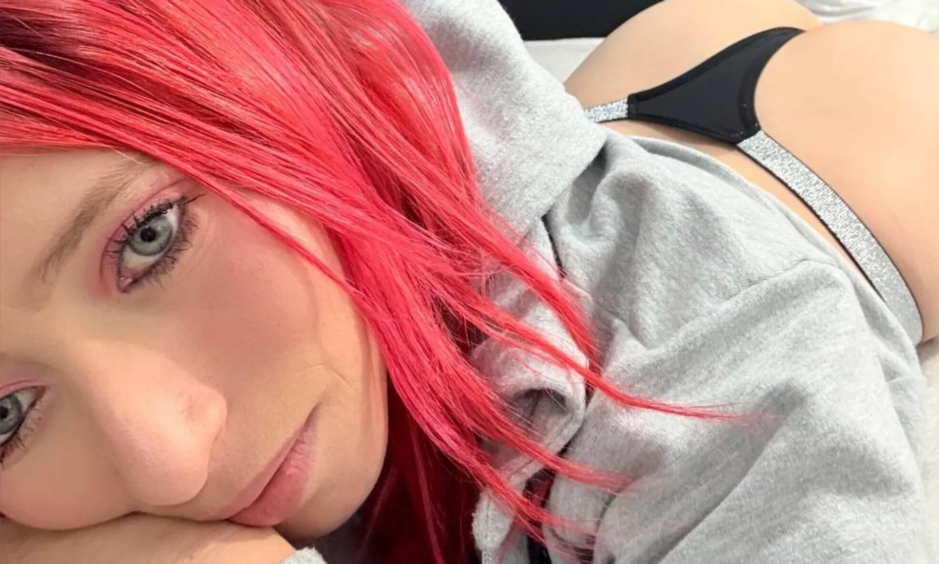 𝑰 𝒑𝒆𝒓𝒔𝒐𝒏𝒂𝒍𝒊𝒛𝒆 𝒚𝒐𝒖𝒓 𝒇𝒂𝒏𝒕𝒂𝒔𝒊𝒆𝒔 💦🥵💌 OnlyFans header