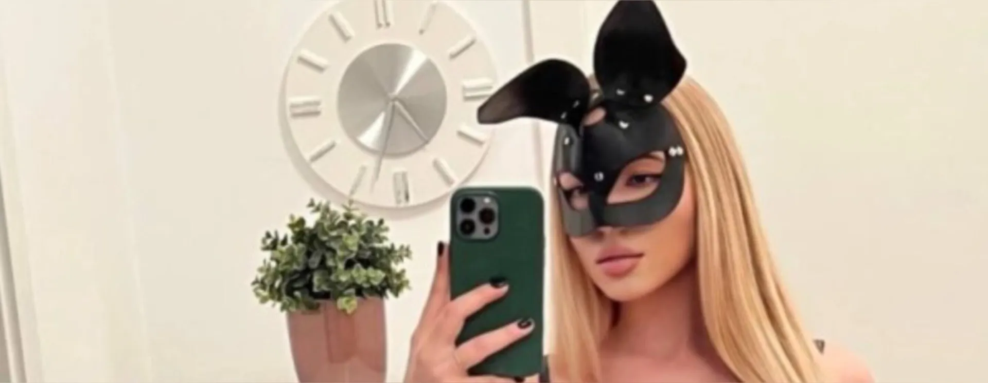 Abella Murr OnlyFans header