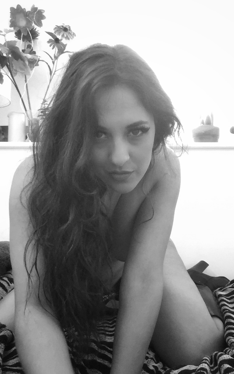 Adora Belle (Free) OnlyFans