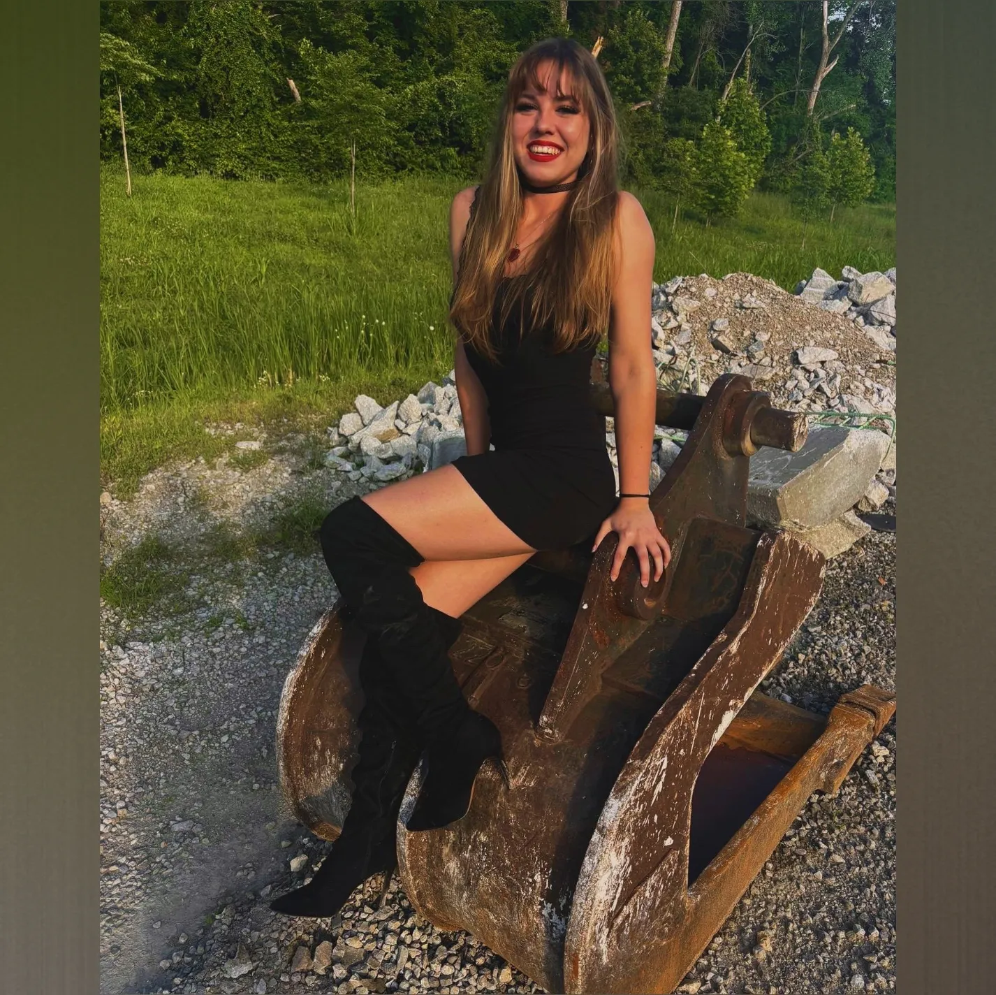 AdoreAva OnlyFans header