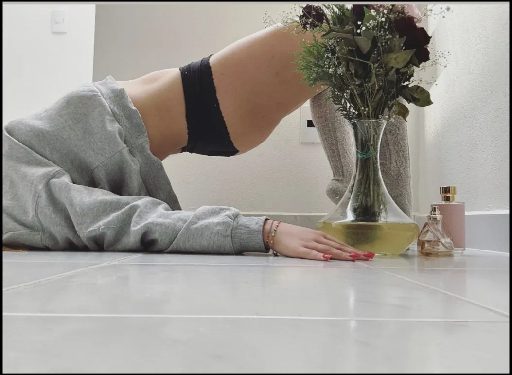 Aestheticgirlyy OnlyFans header