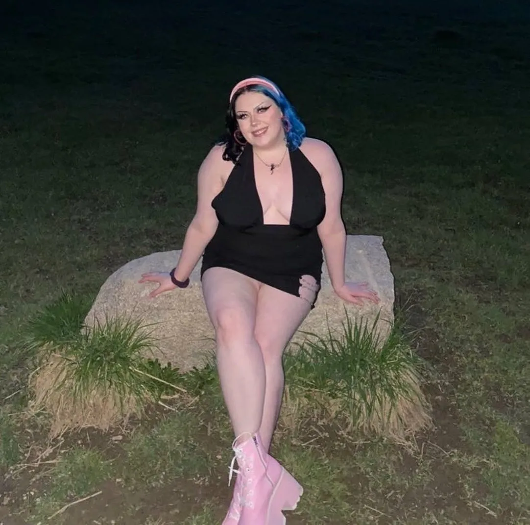 Ria OnlyFans header