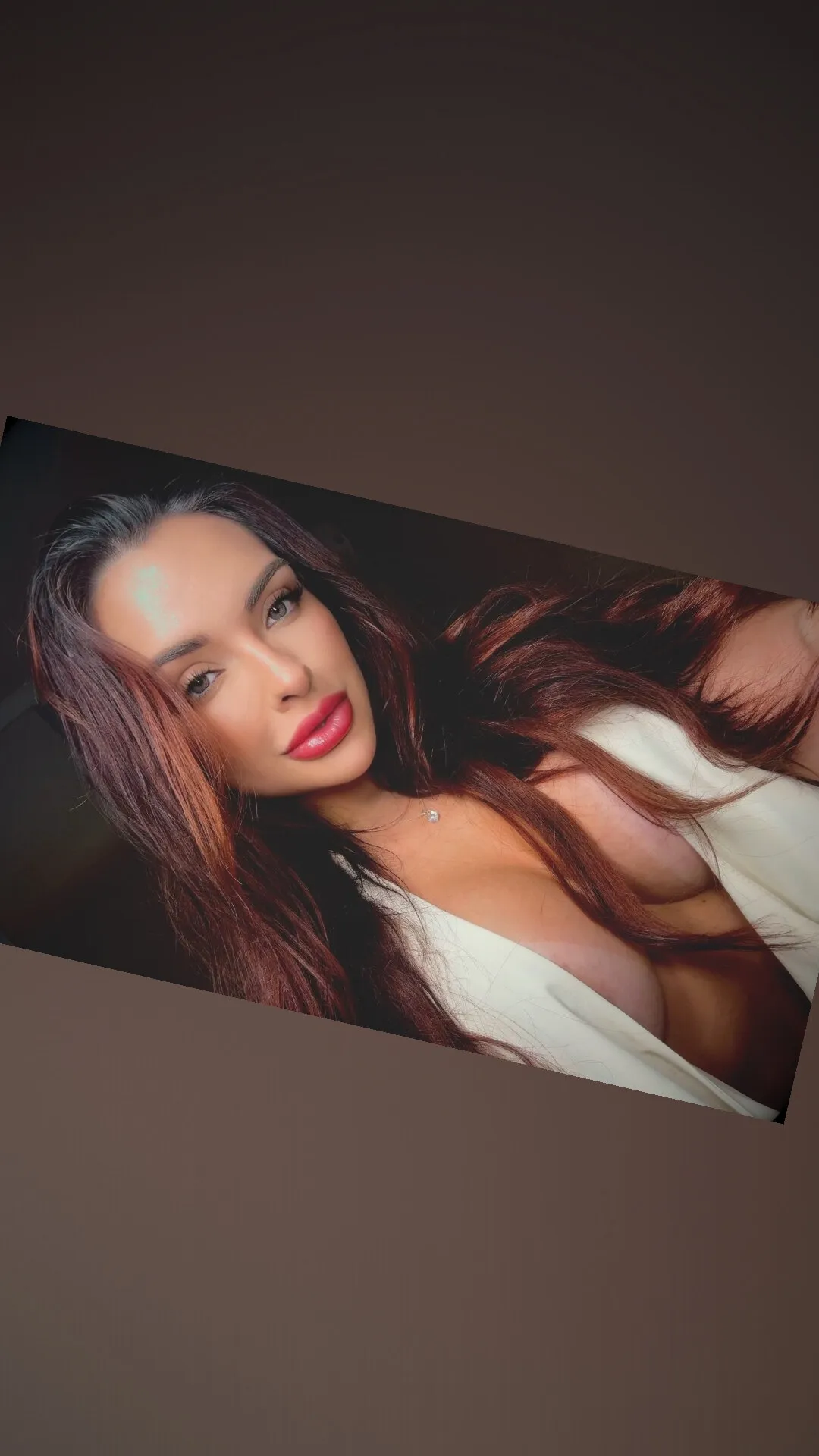 Carolina Aguiar OnlyFans header