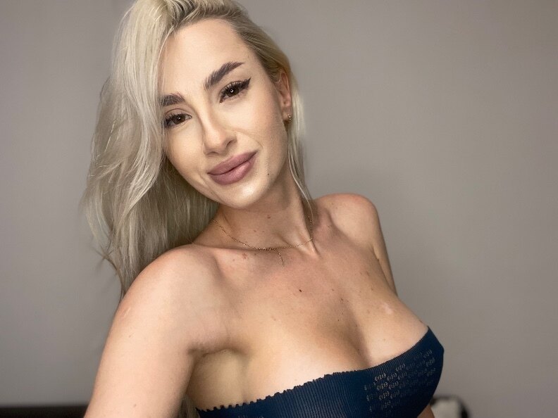Allie ❤️ OnlyFans header