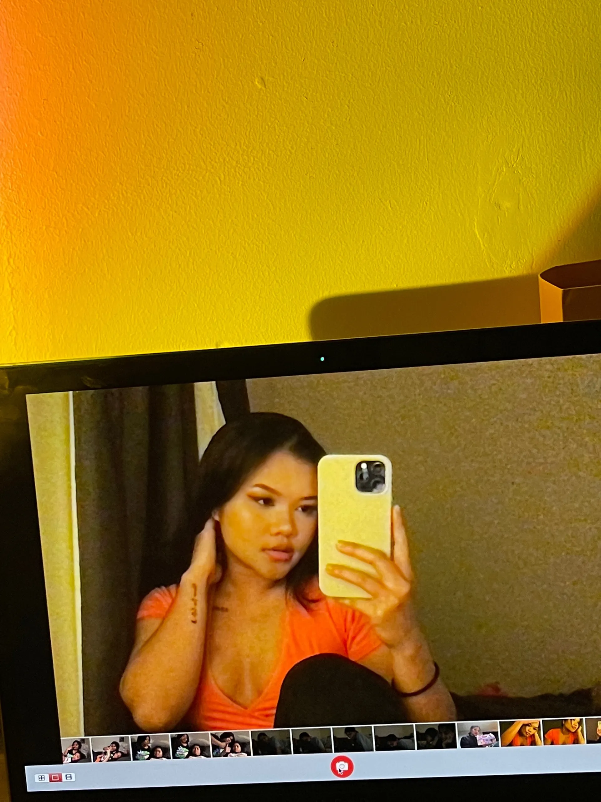 Akie OnlyFans header