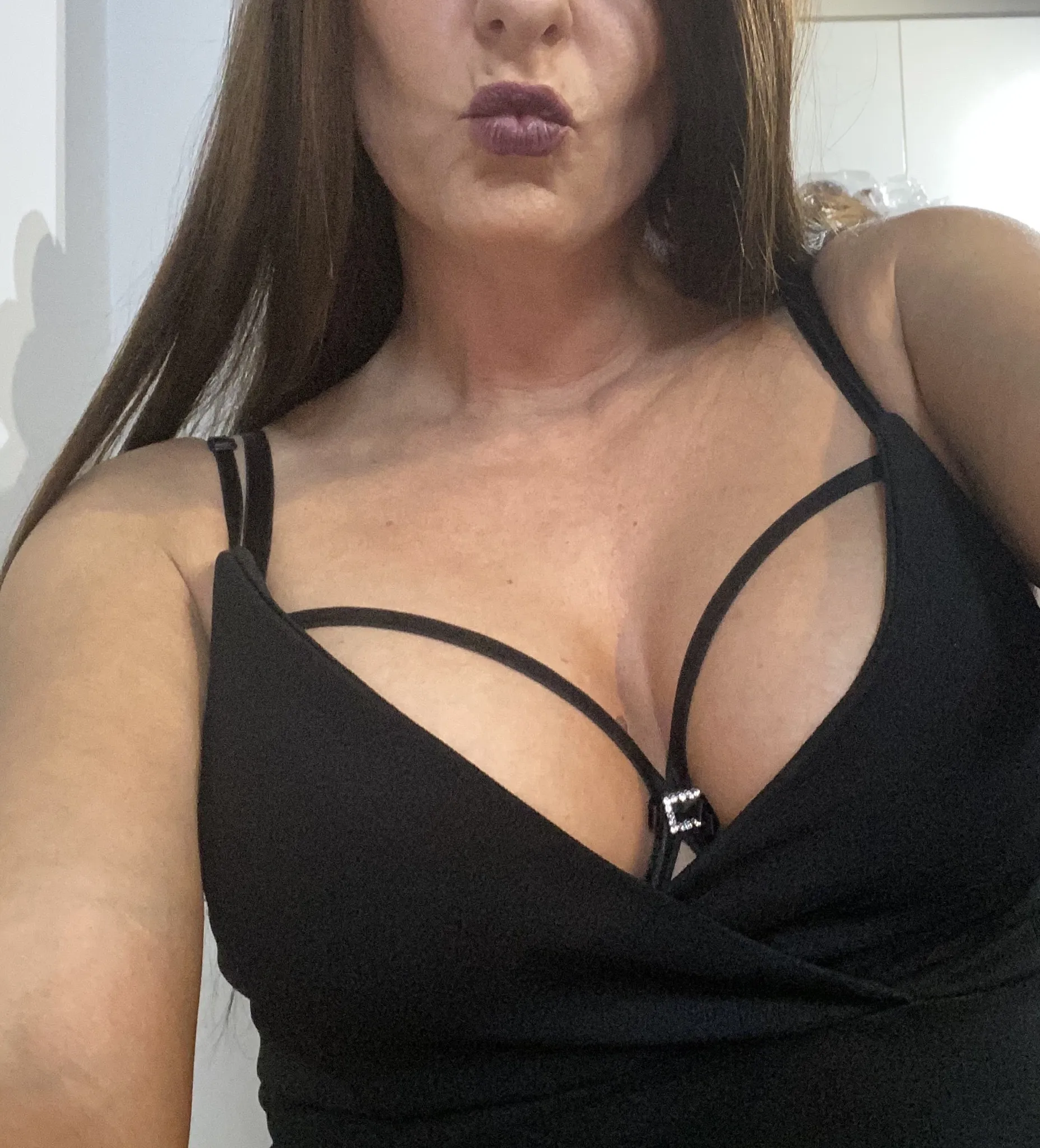 Ale OnlyFans header