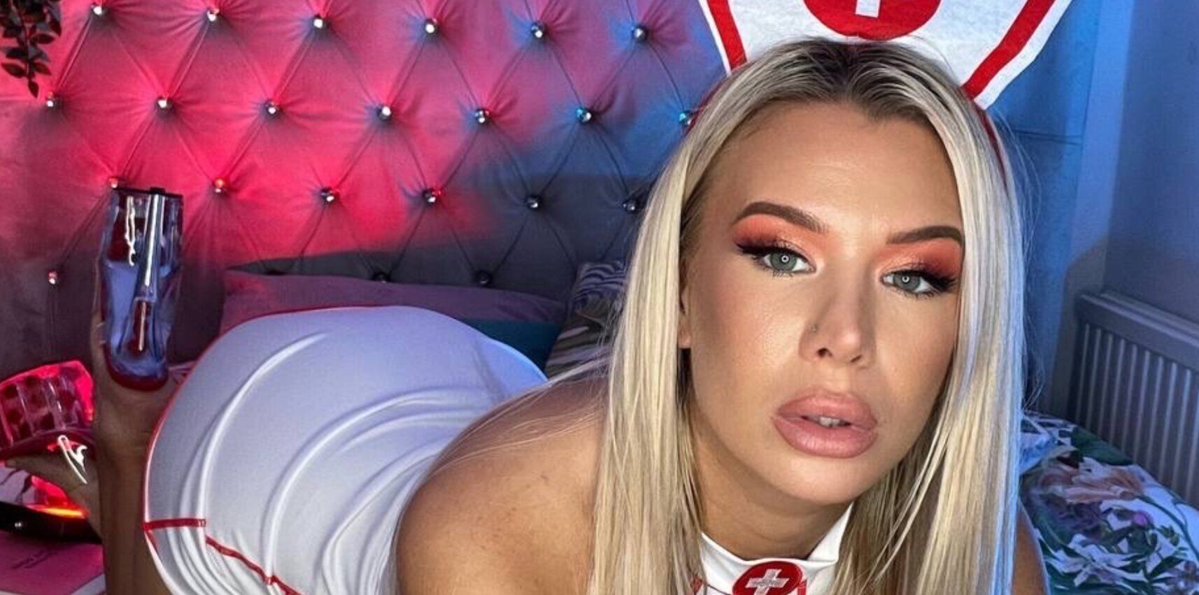 Alexia Lee OnlyFans header