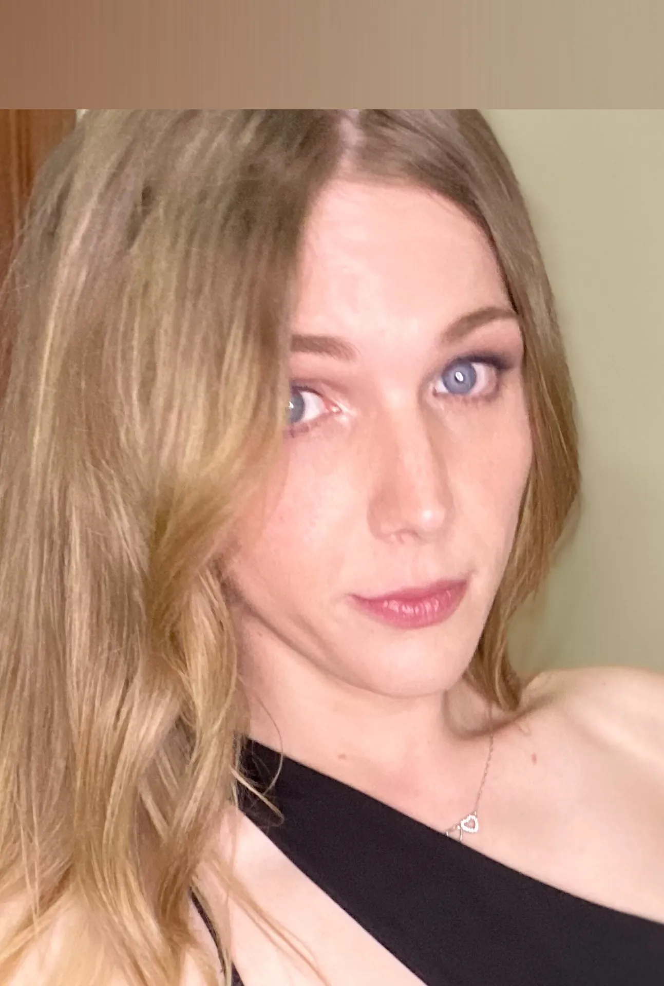 Alexis Why εїз OnlyFans header