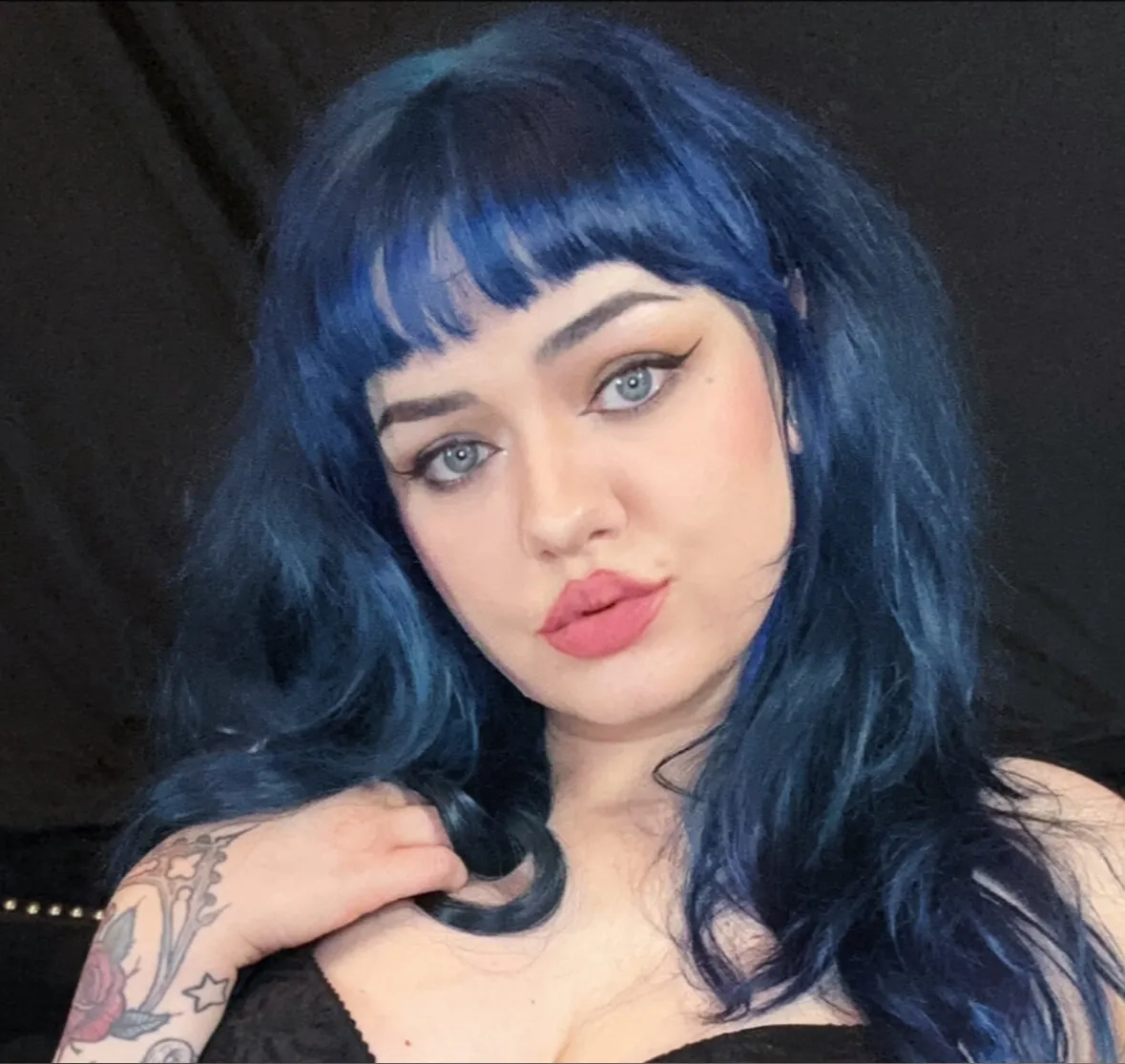 ✶ 𝓐𝓵𝓲𝓬𝓮 ✶ OnlyFans header