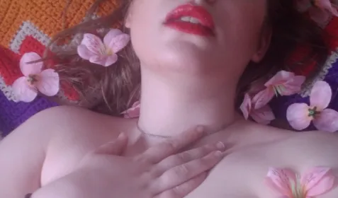 Almond blonde OnlyFans header