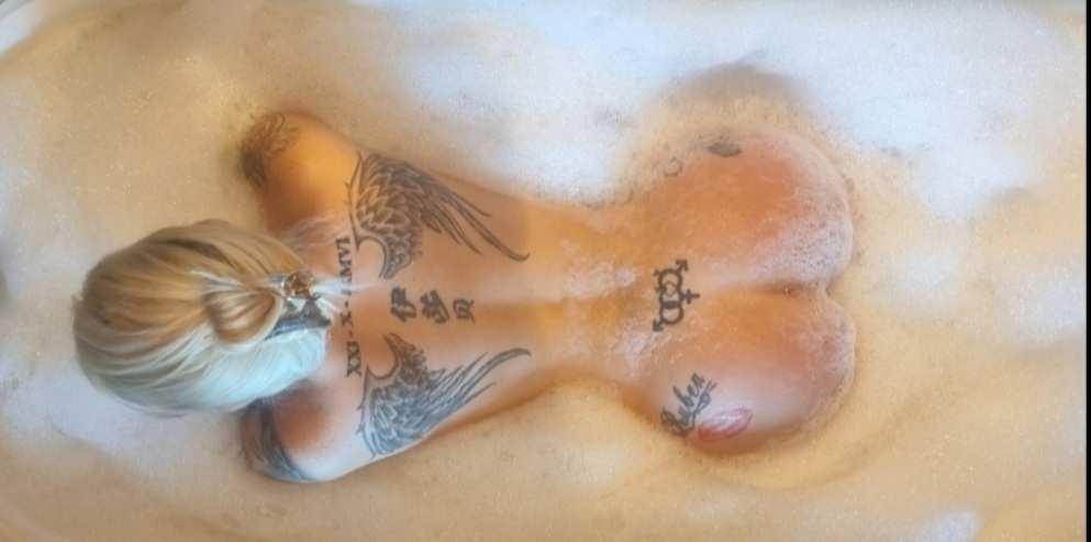 Amandax(+18) OnlyFans header