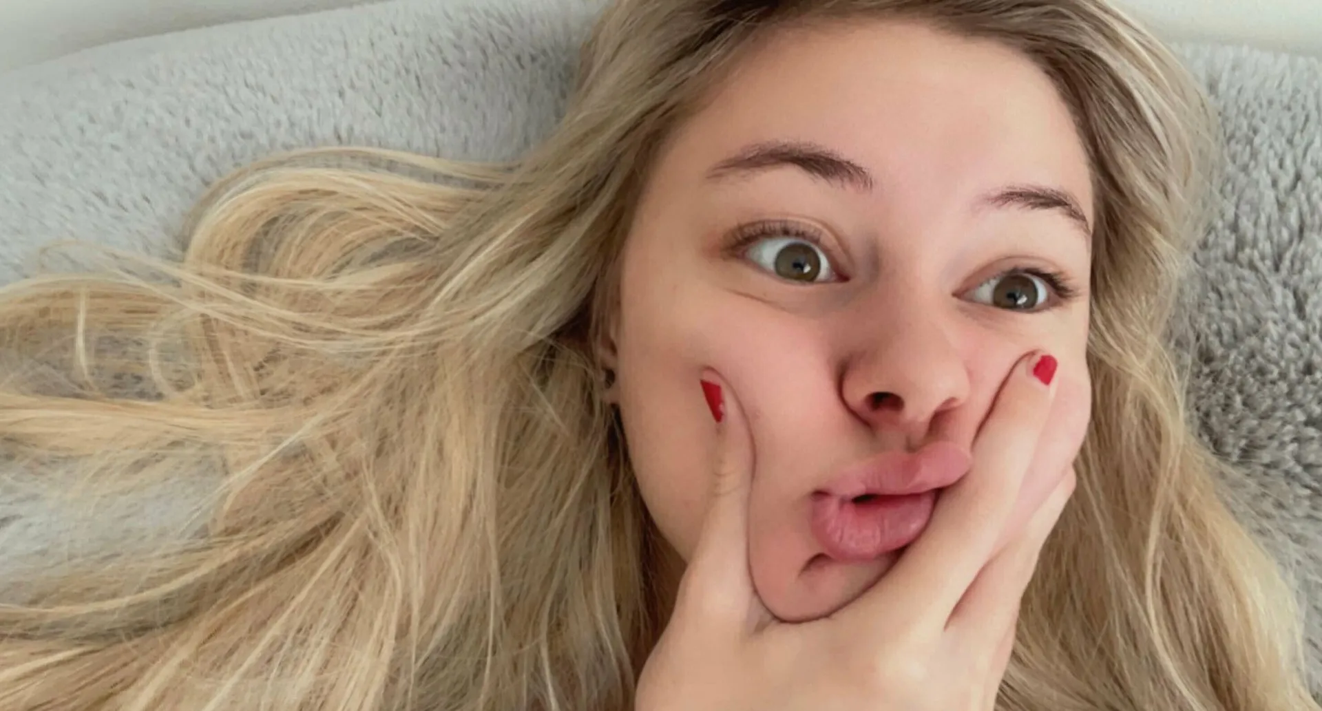 Amber Moore OnlyFans header