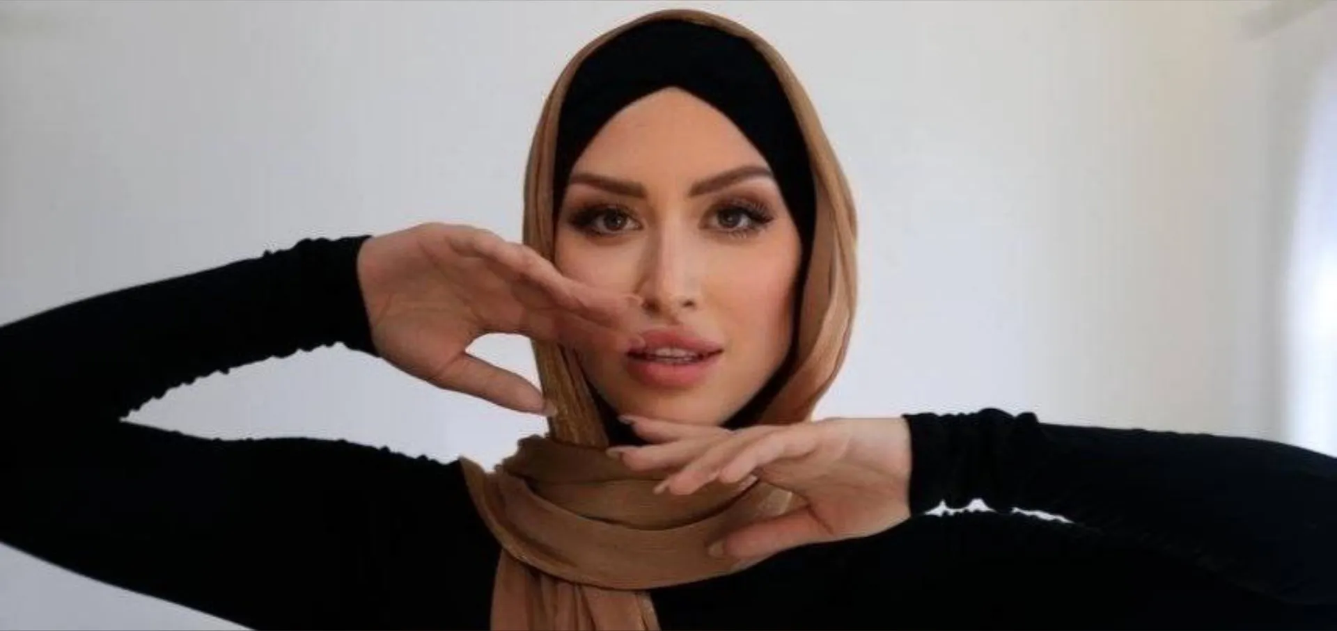 Amira🖤 OnlyFans header