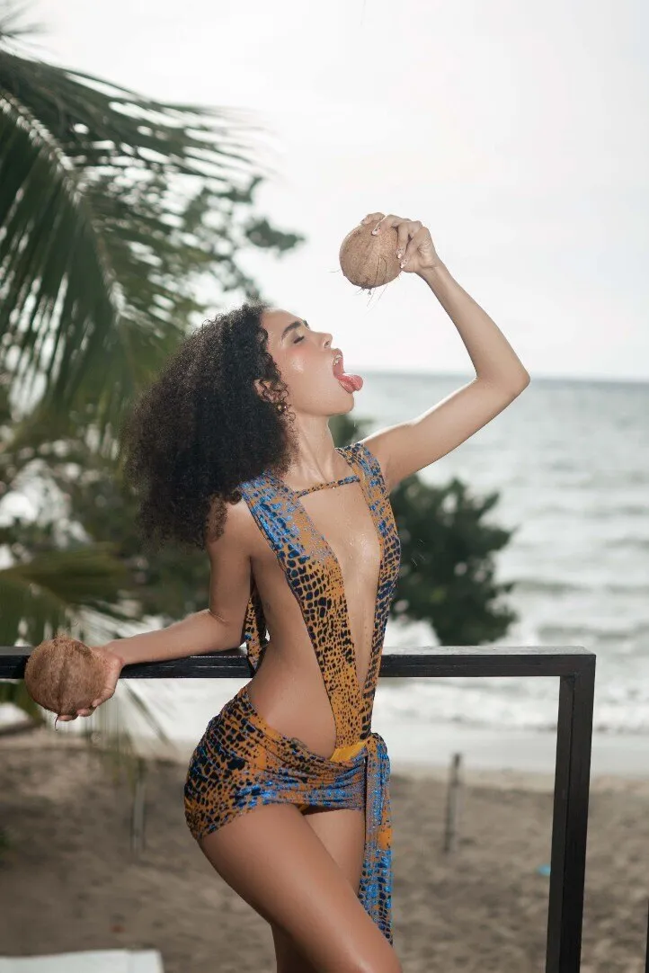 𝑨𝒎𝒏𝒊𝒆🦄