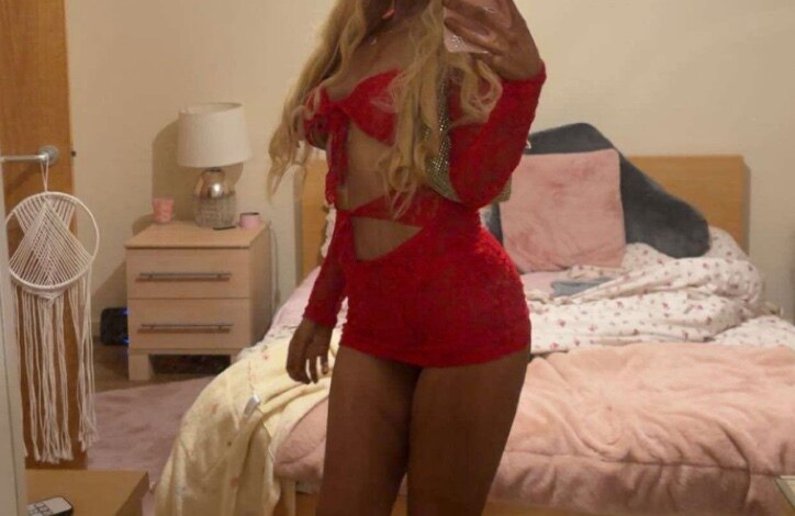 Amy 💋 British Blonde 🍭 OnlyFans header