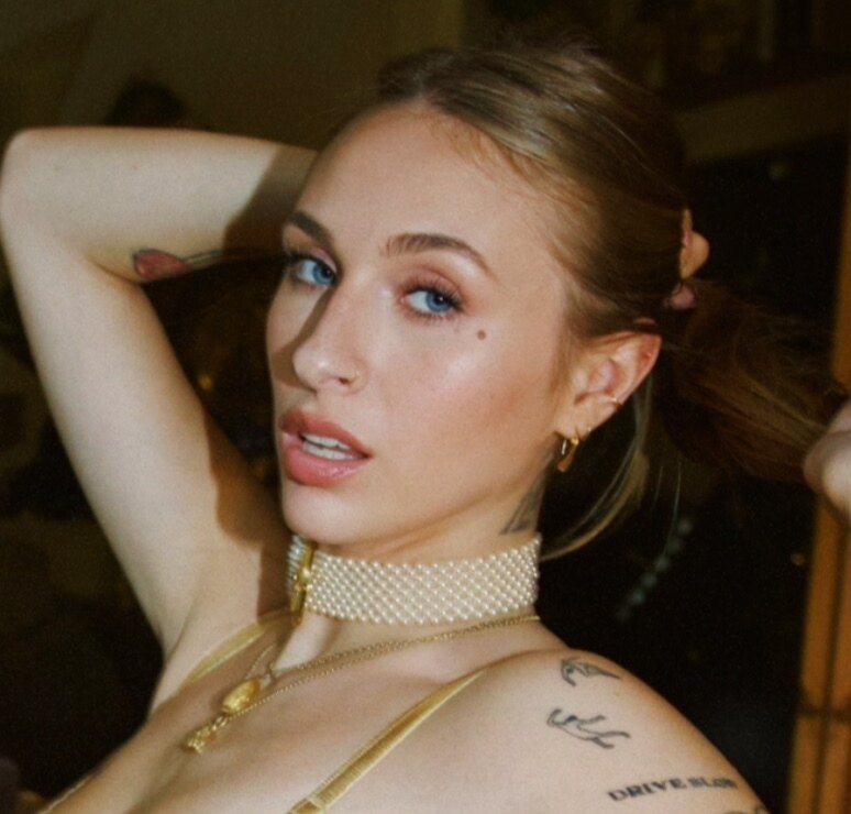 Angel Youngs 🩵 OnlyFans