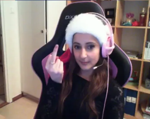 AnnieFuchsia OnlyFans header