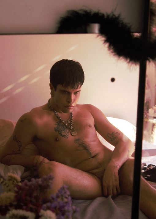 ap0l0ni0 OnlyFans header