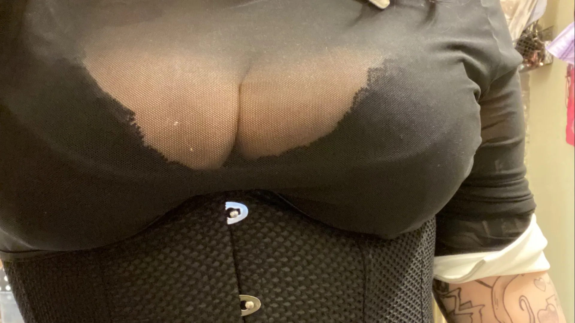 Adri OnlyFans header