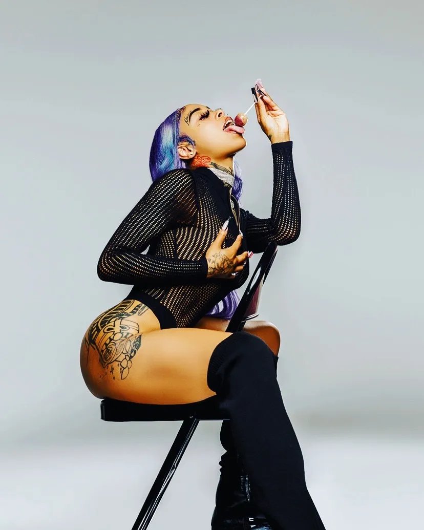 Lesbian🤤🌈 OnlyFans header