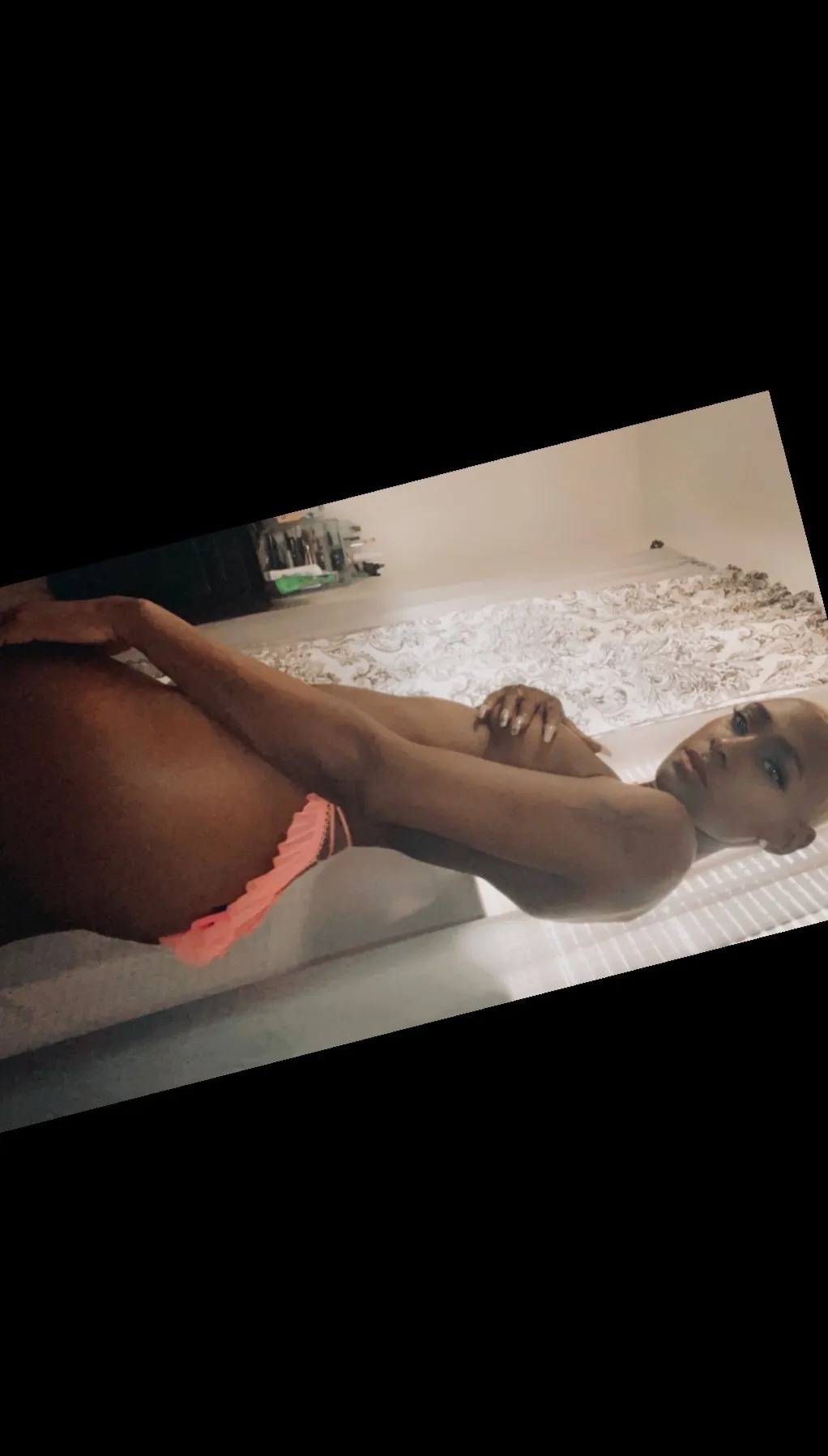 Applebottomblack🍏 OnlyFans header