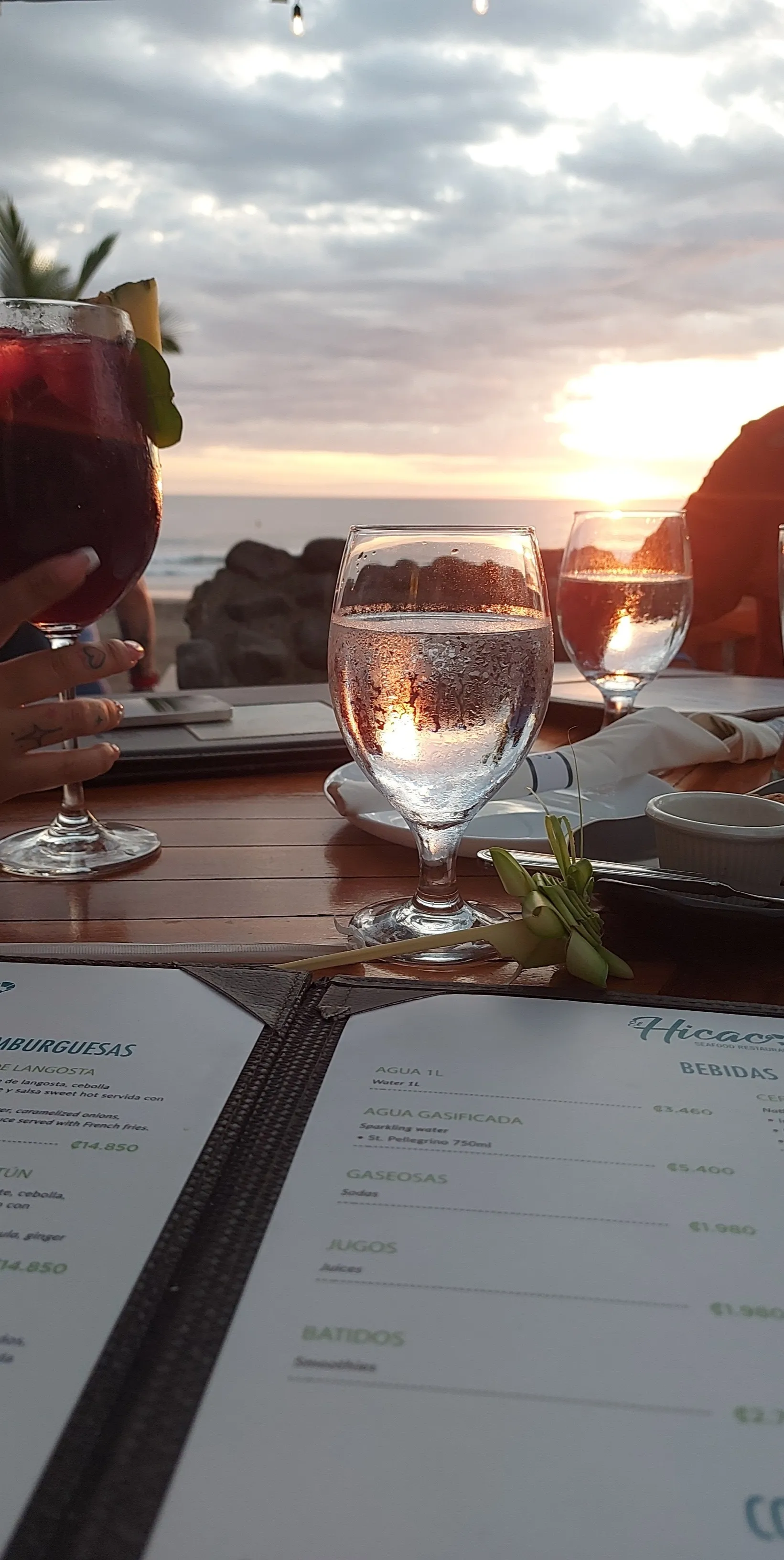 Applelili OnlyFans header