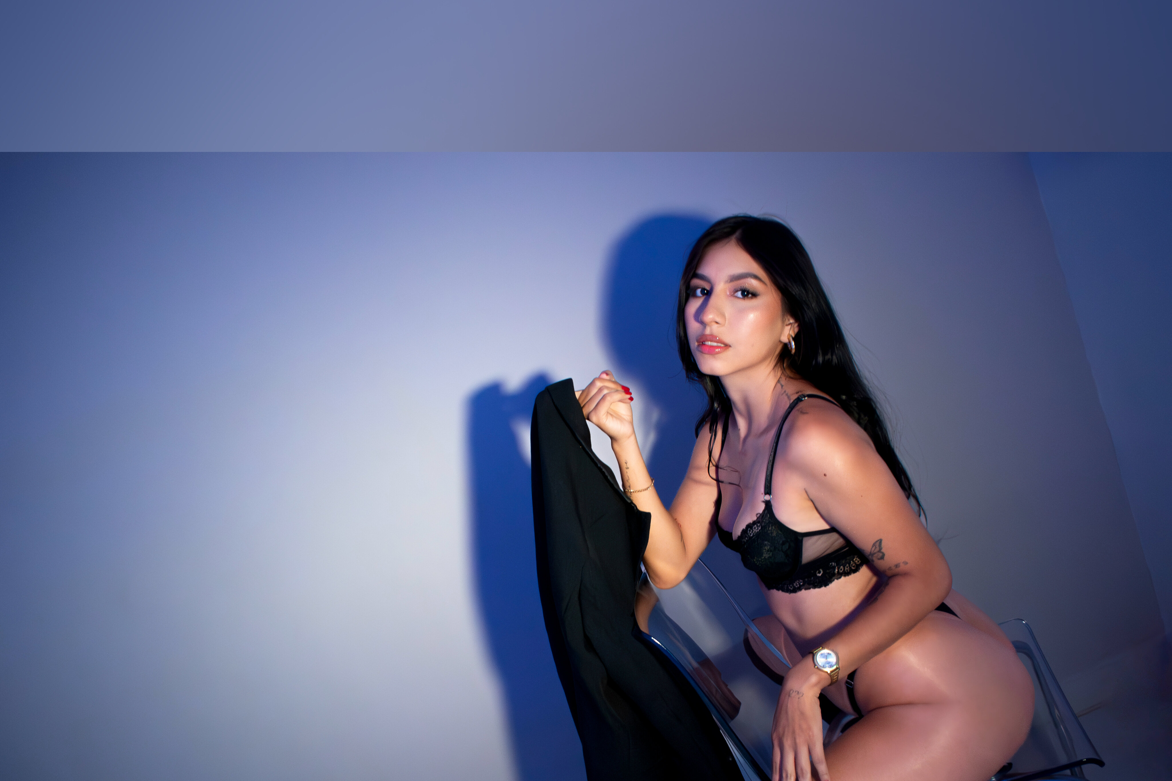 April Colins OnlyFans header