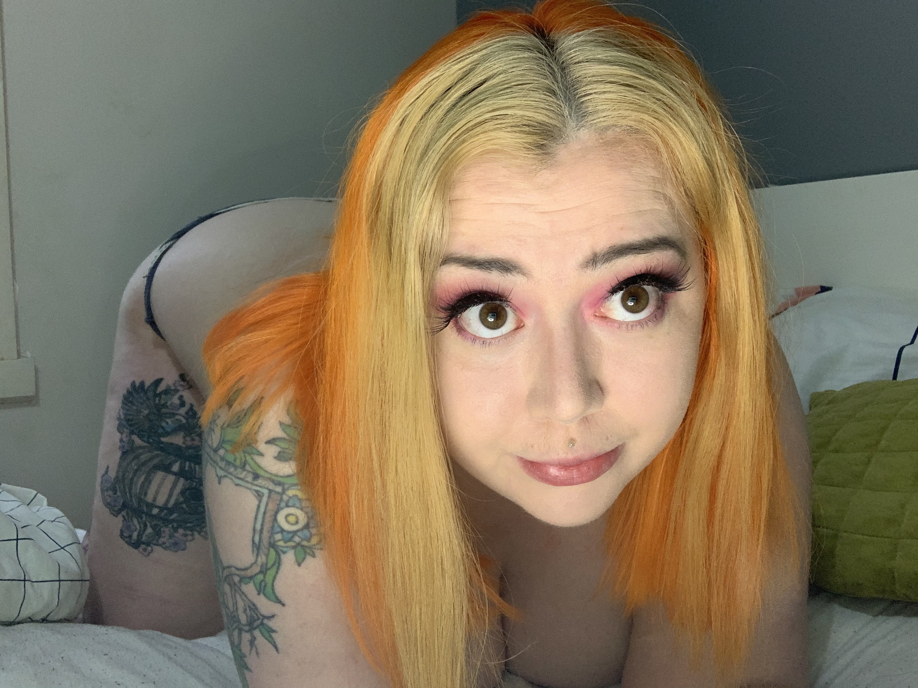 April Day OnlyFans header