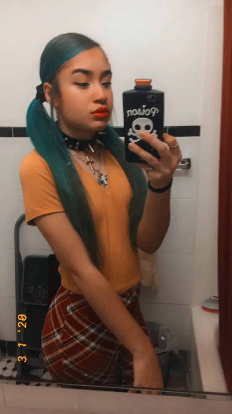 April Flowers OnlyFans header