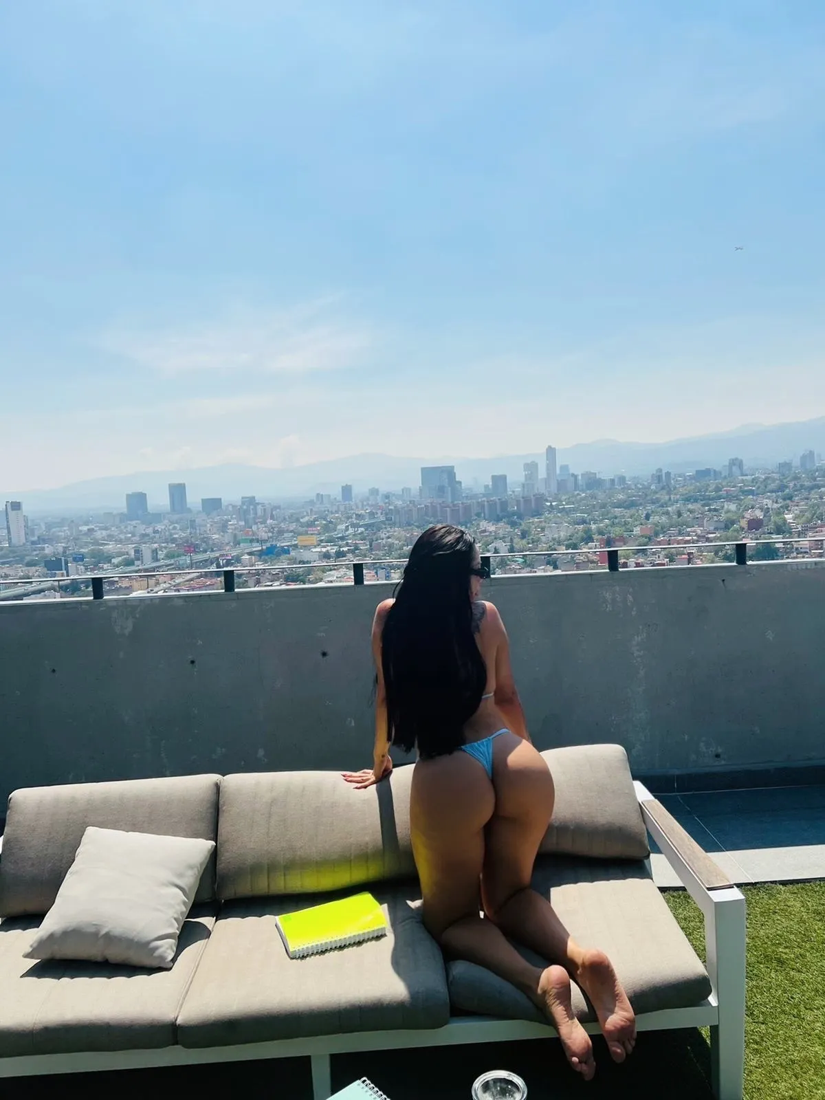 April Love OnlyFans header