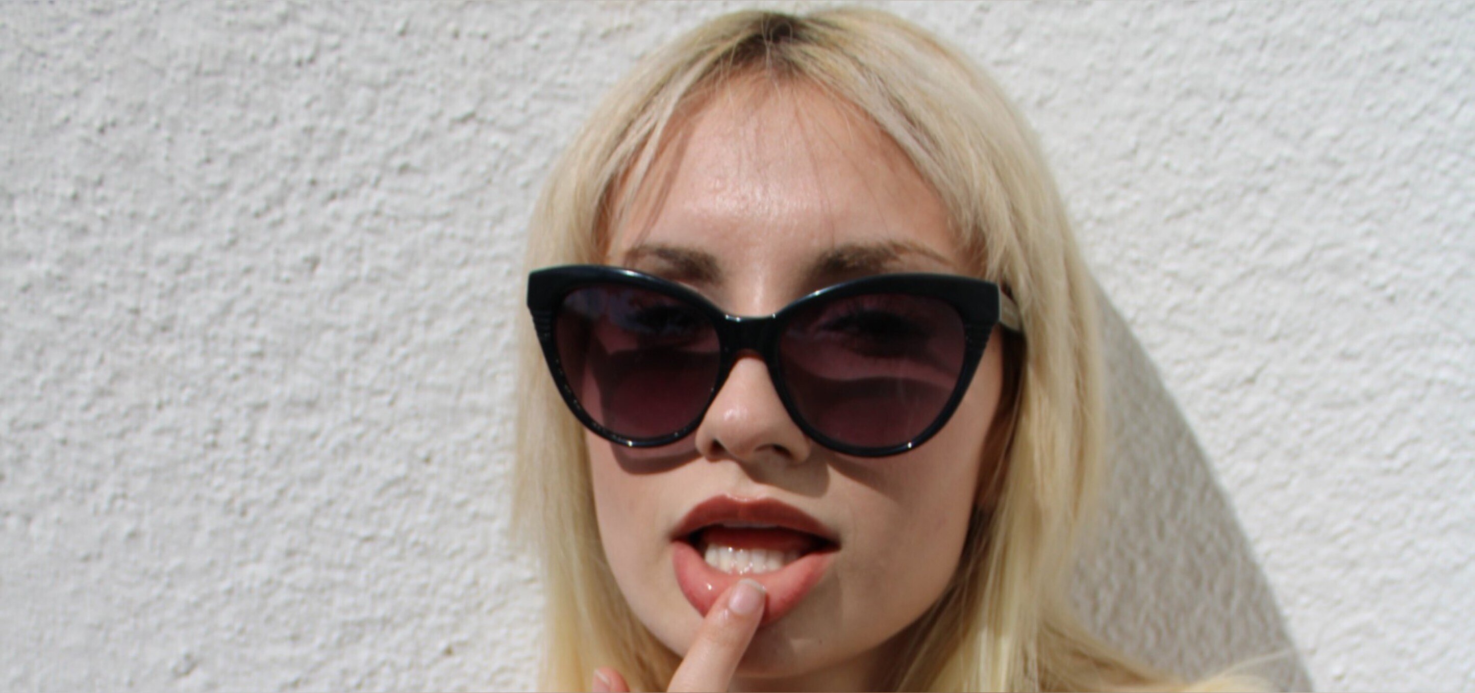 April Love OnlyFans header