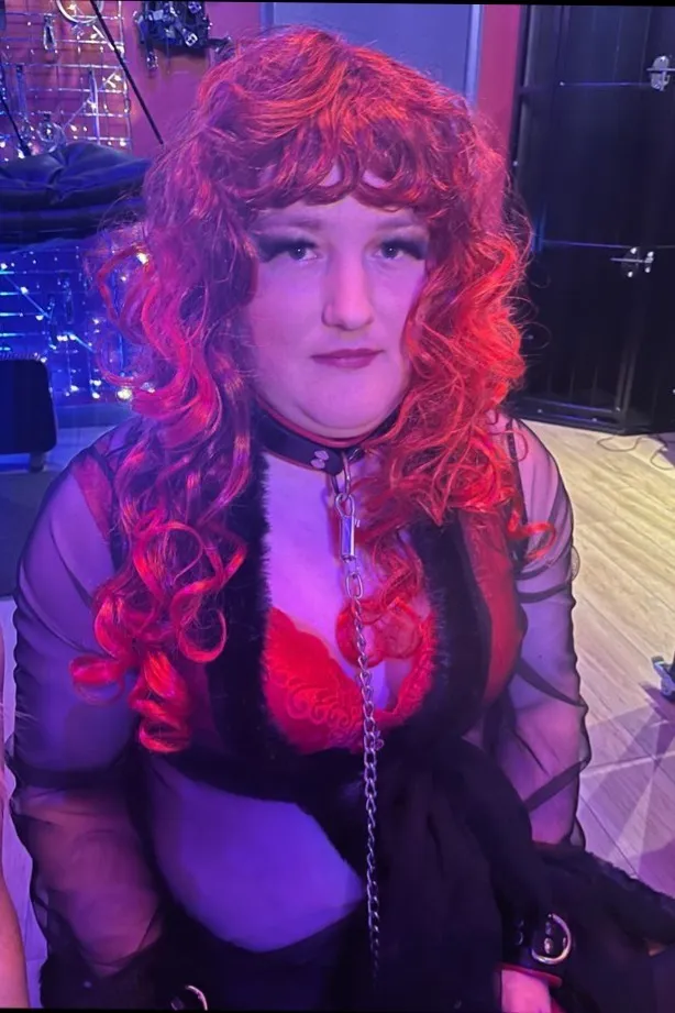 April Moore OnlyFans header