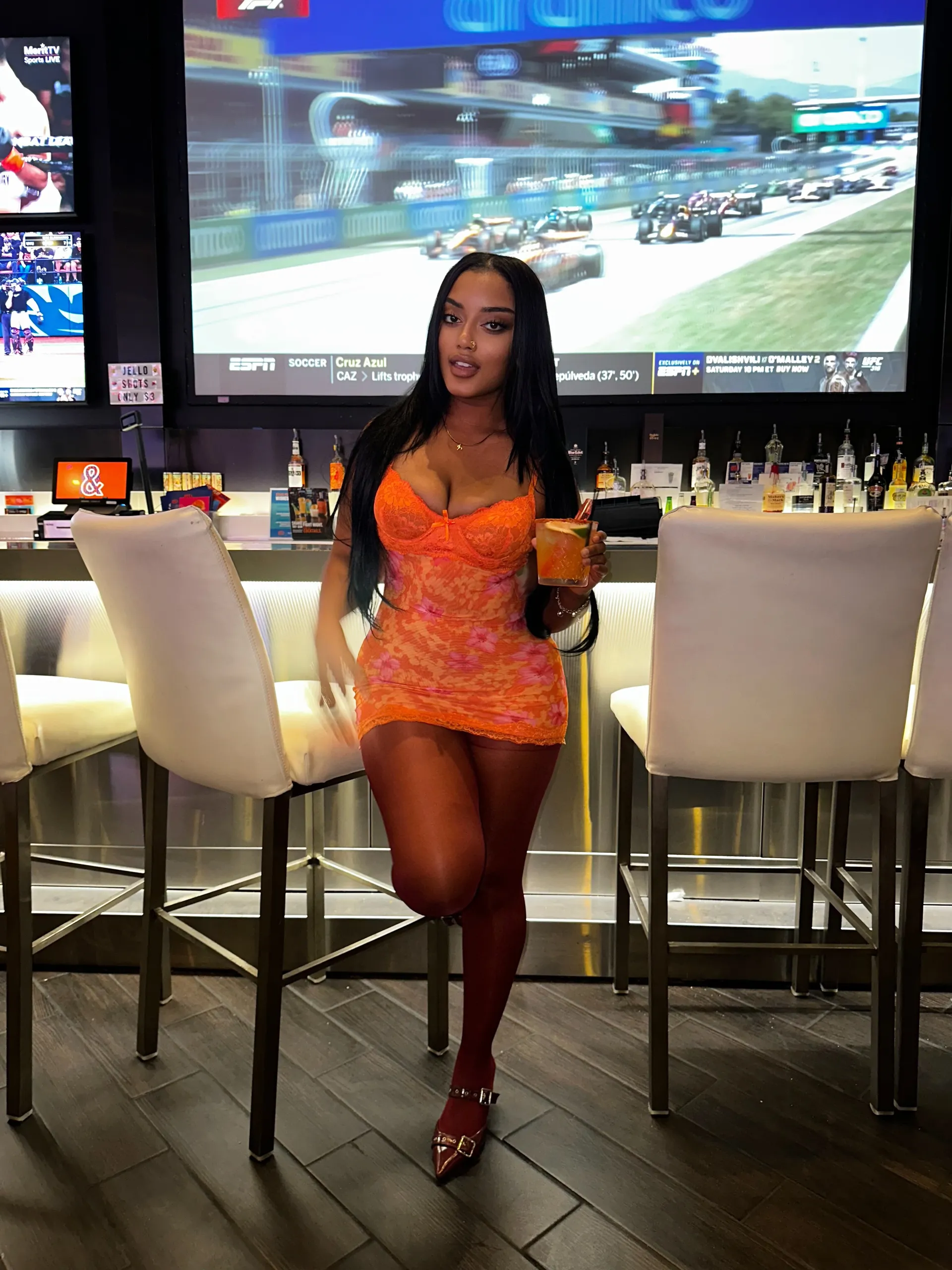 April 💋 OnlyFans header