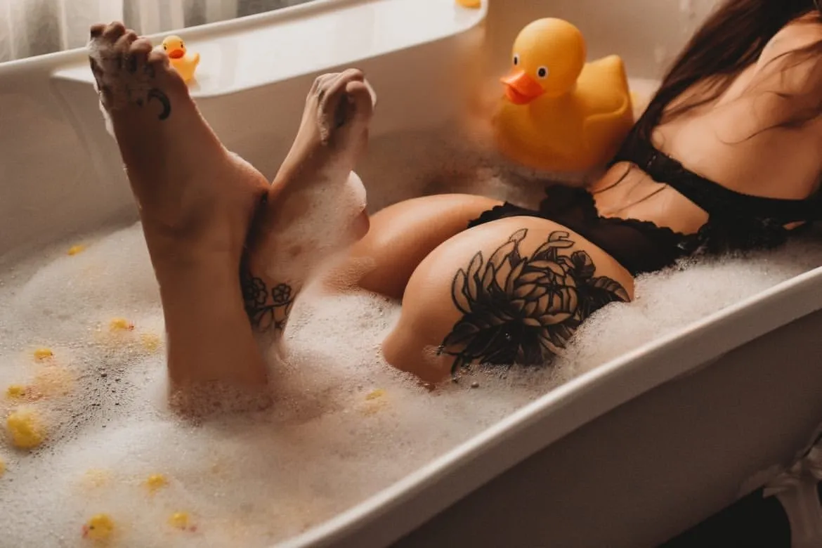 @aprilxsteele OnlyFans header