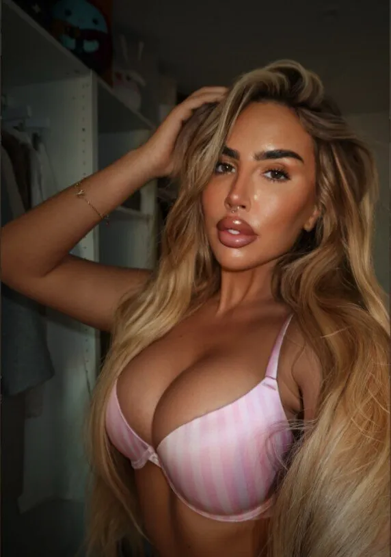 Arabella Lajares 💕