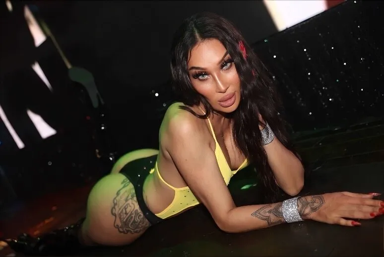 Ariaunastee OnlyFans header