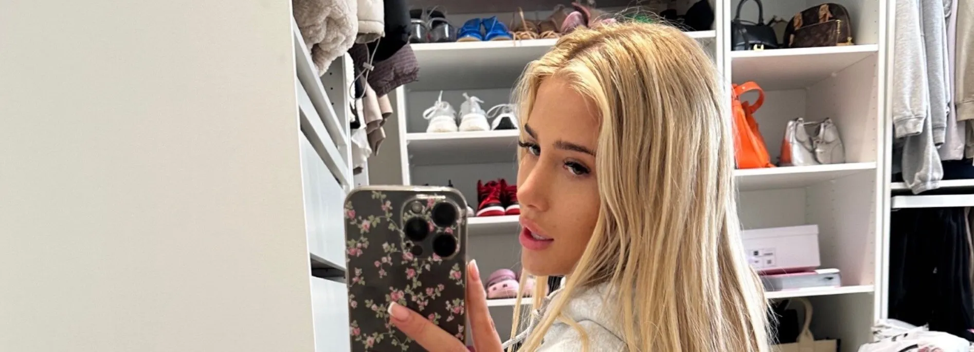 Aria Gray OnlyFans header