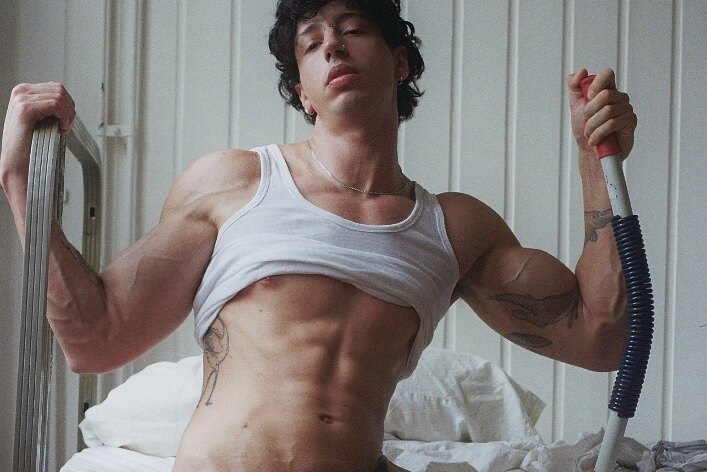 ǟʀȶɛʍɨʂ OnlyFans header