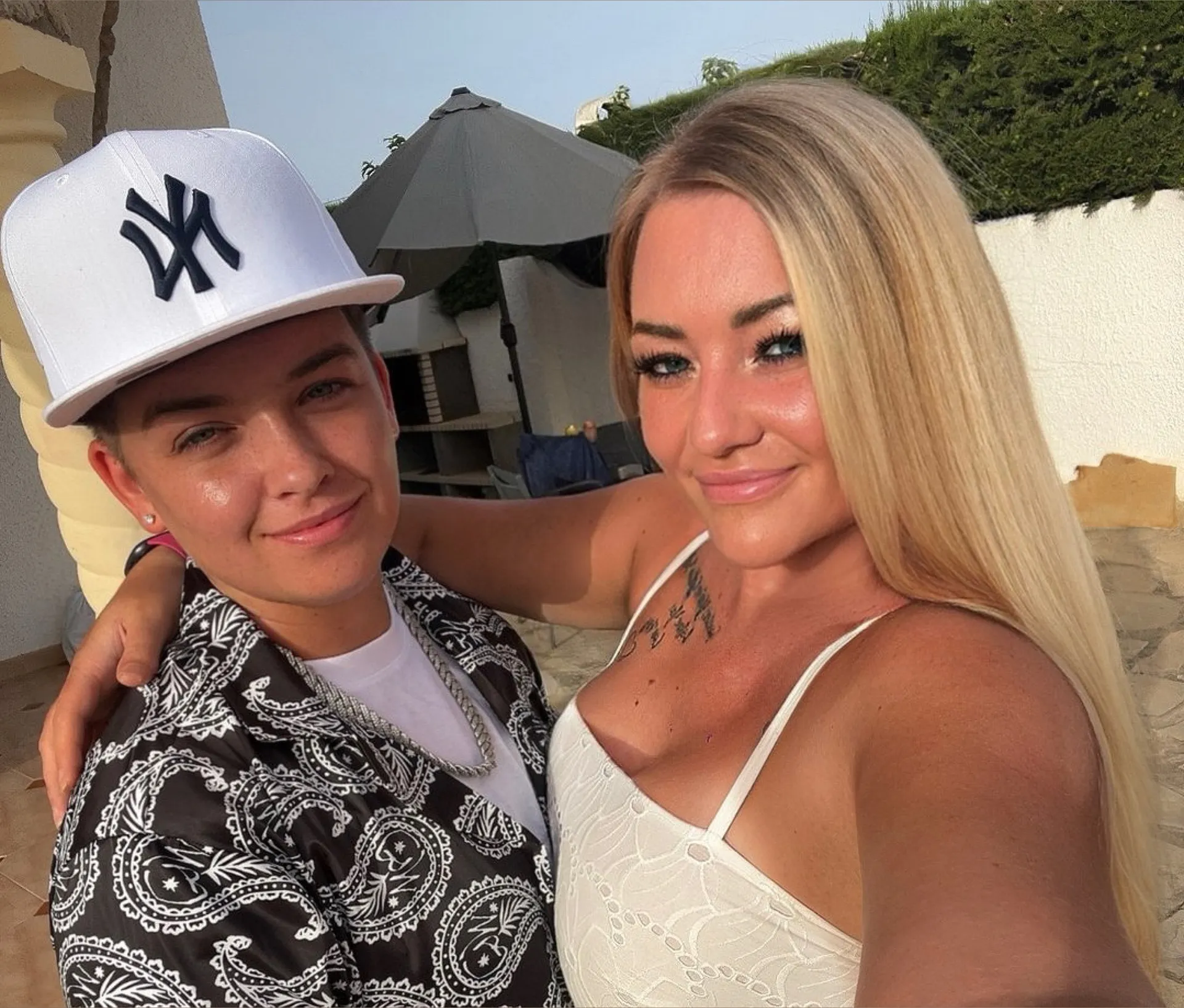 LESBIANS👅💦 OnlyFans header