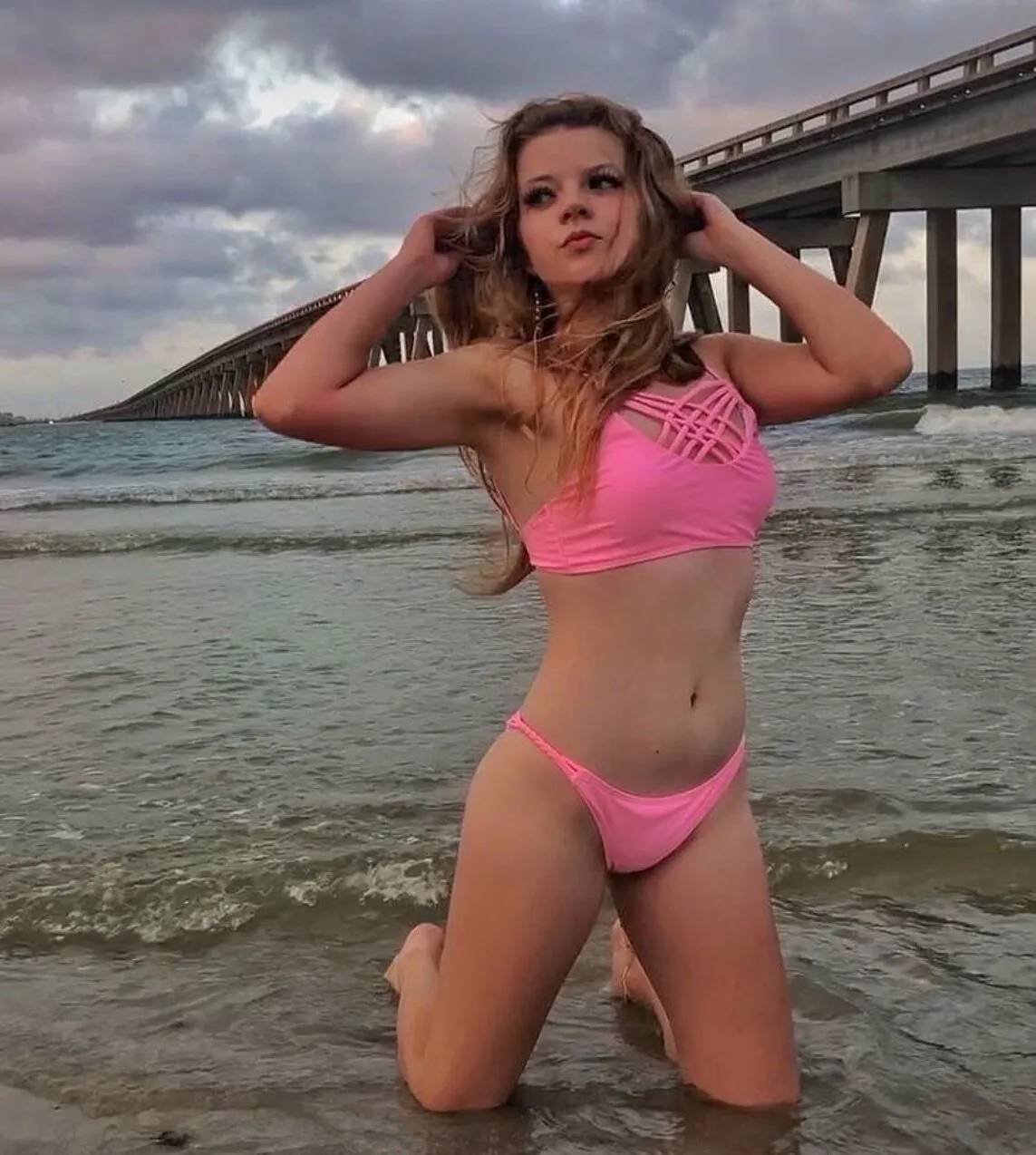 Ashley Roberts Model OnlyFans header